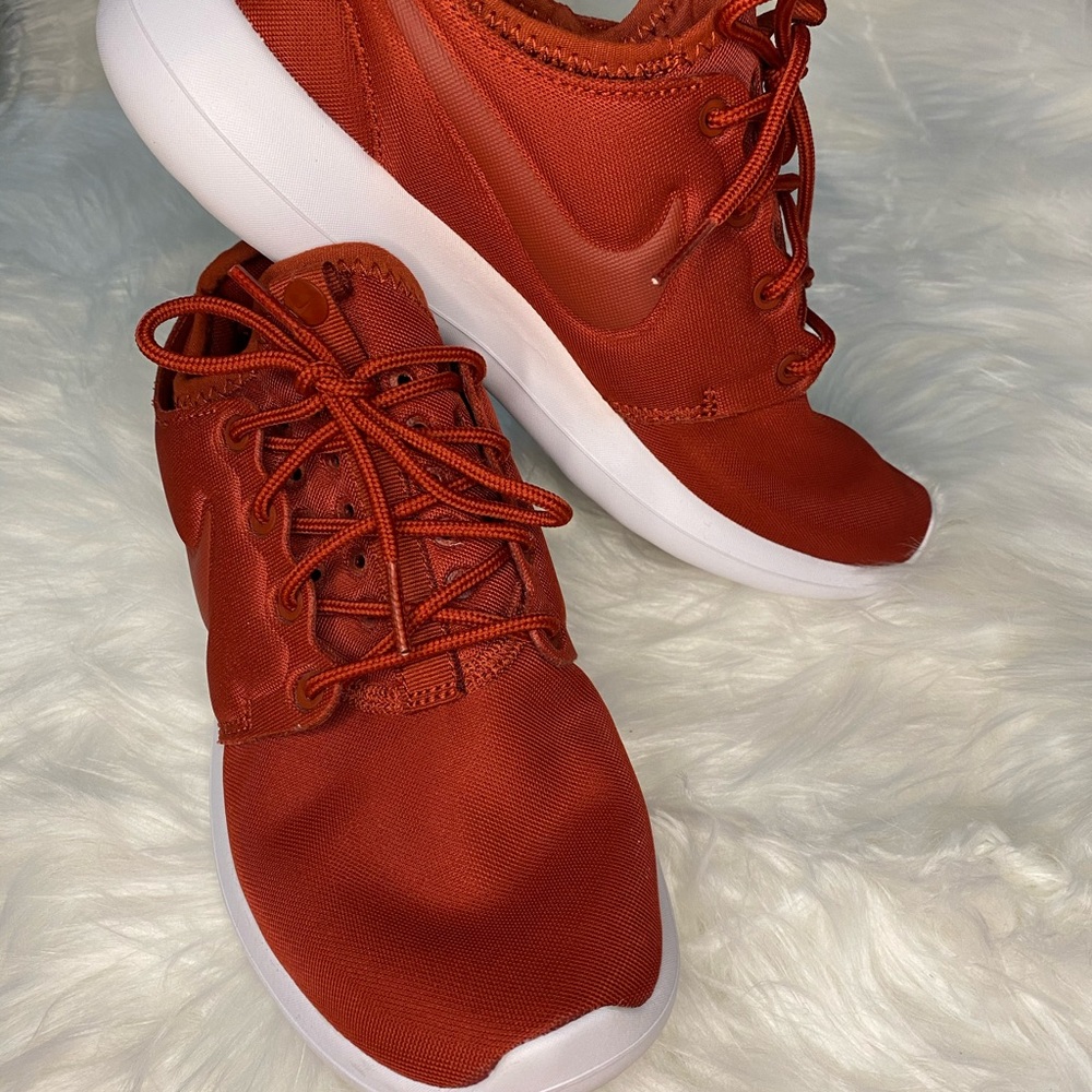 New Nike Womens Roshe Run
